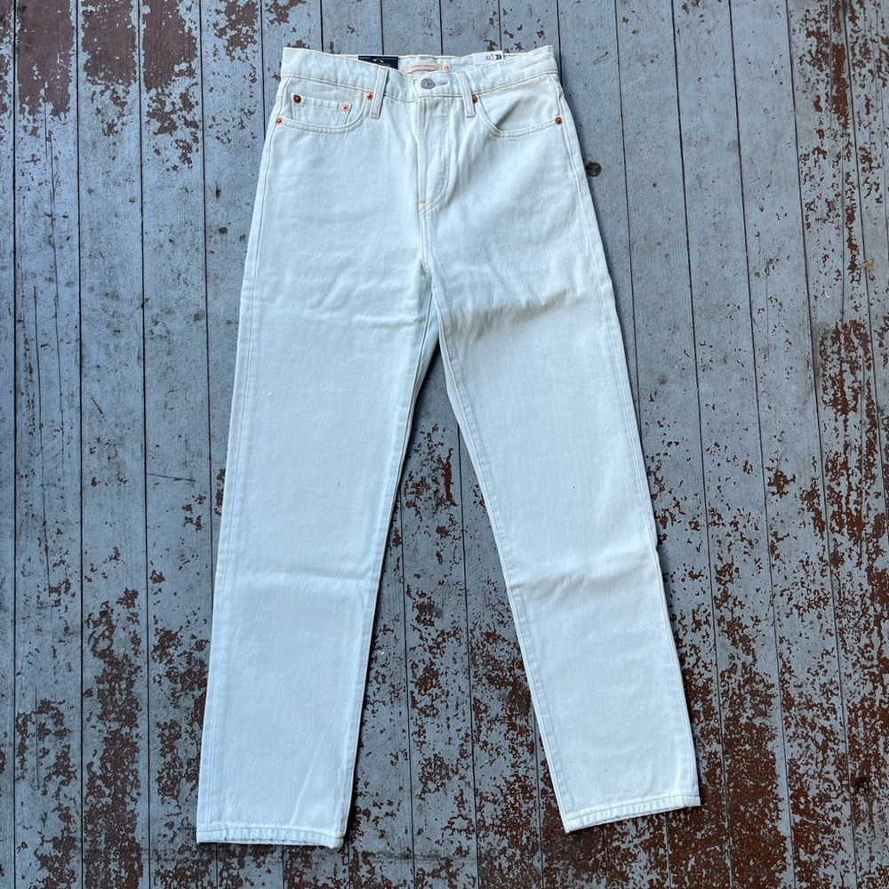 Levis Wedgie Straight Jeans